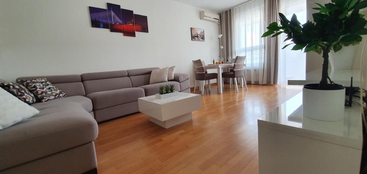 Royal Apartment Belvill Belgrad Exteriör bild