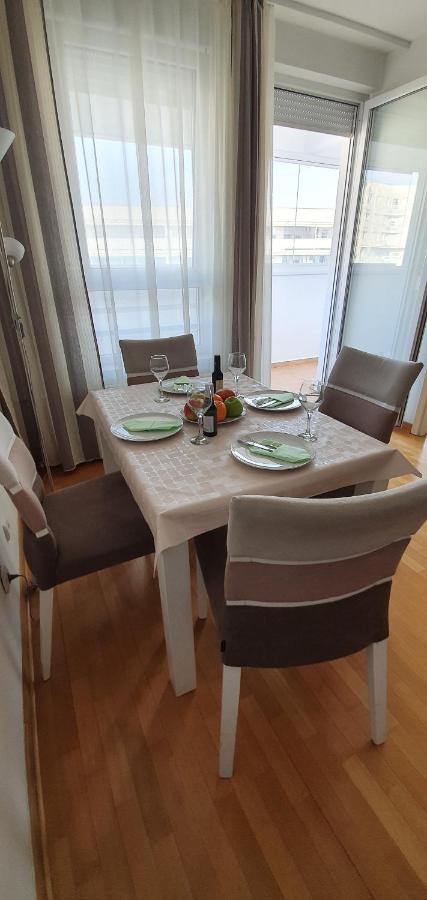 Royal Apartment Belvill Belgrad Exteriör bild