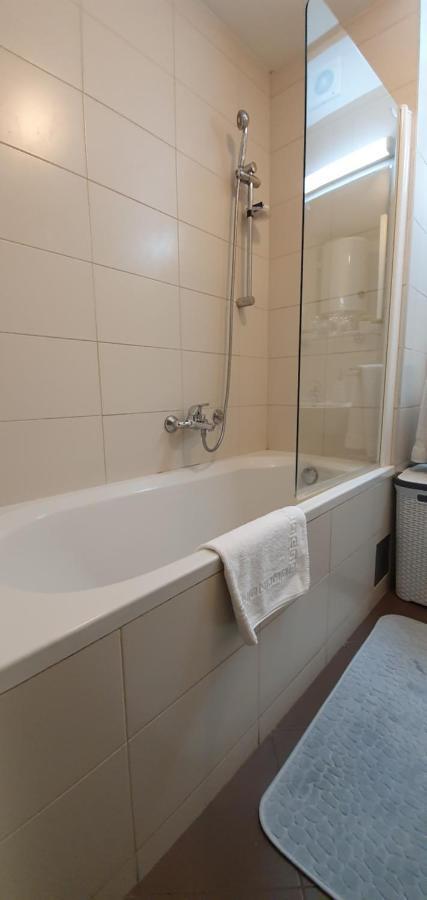 Royal Apartment Belvill Belgrad Exteriör bild